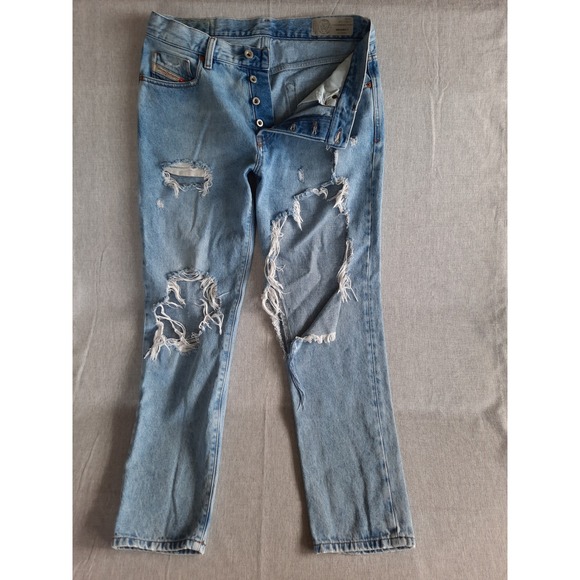 Diesel Womens 31X32 Distressed MHARKY Straight Blue Denim JeansButton's Fly